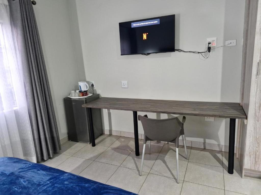 Blooming Rose Bed And Breakfast Polokwane Room photo